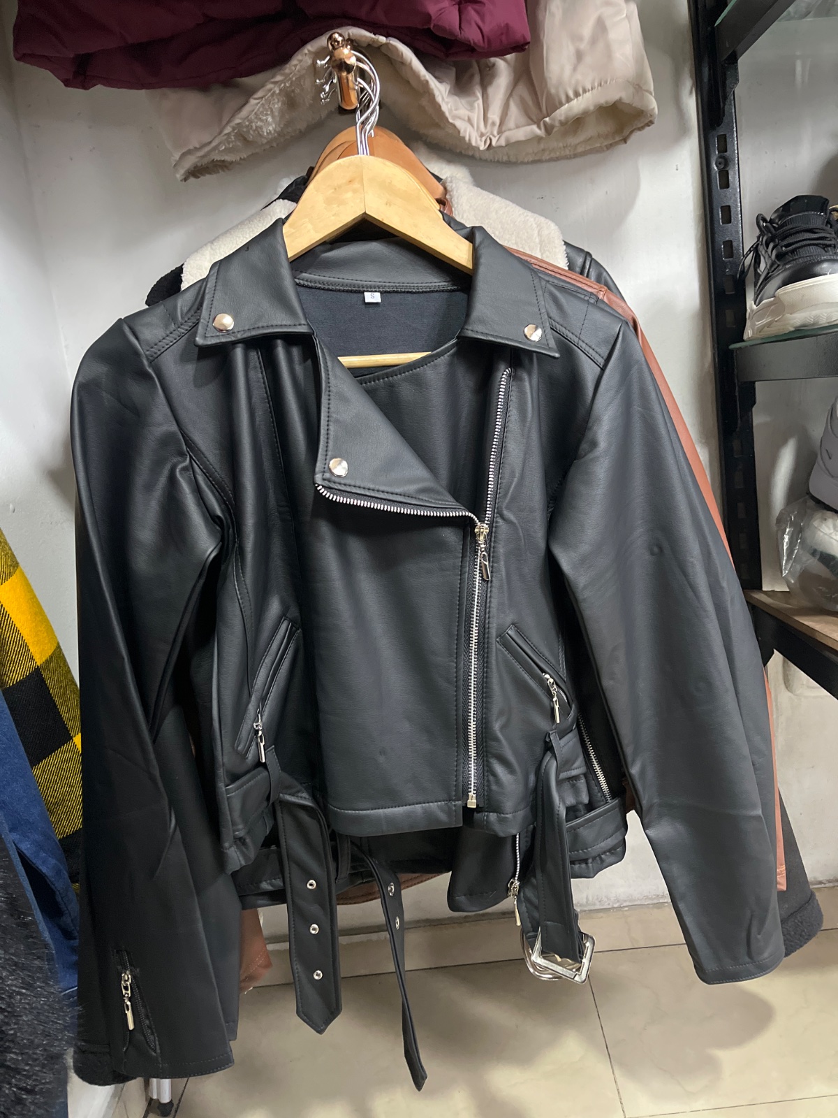 Chaqueta cuero rockera