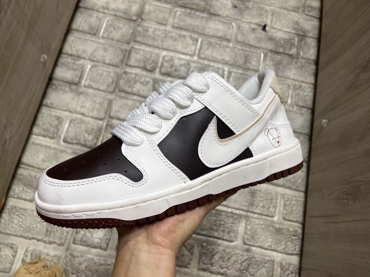 Zapatos Nike Osito Café