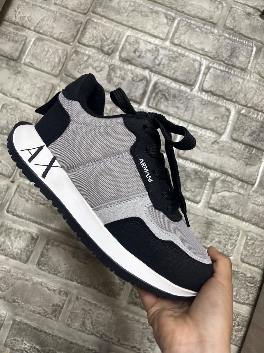 Zapatos Armani Negros con Gris