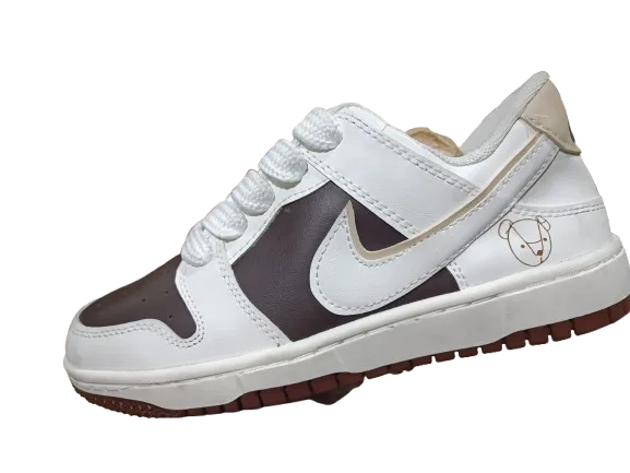 Zapatos Nike Osito Blanco con Café
