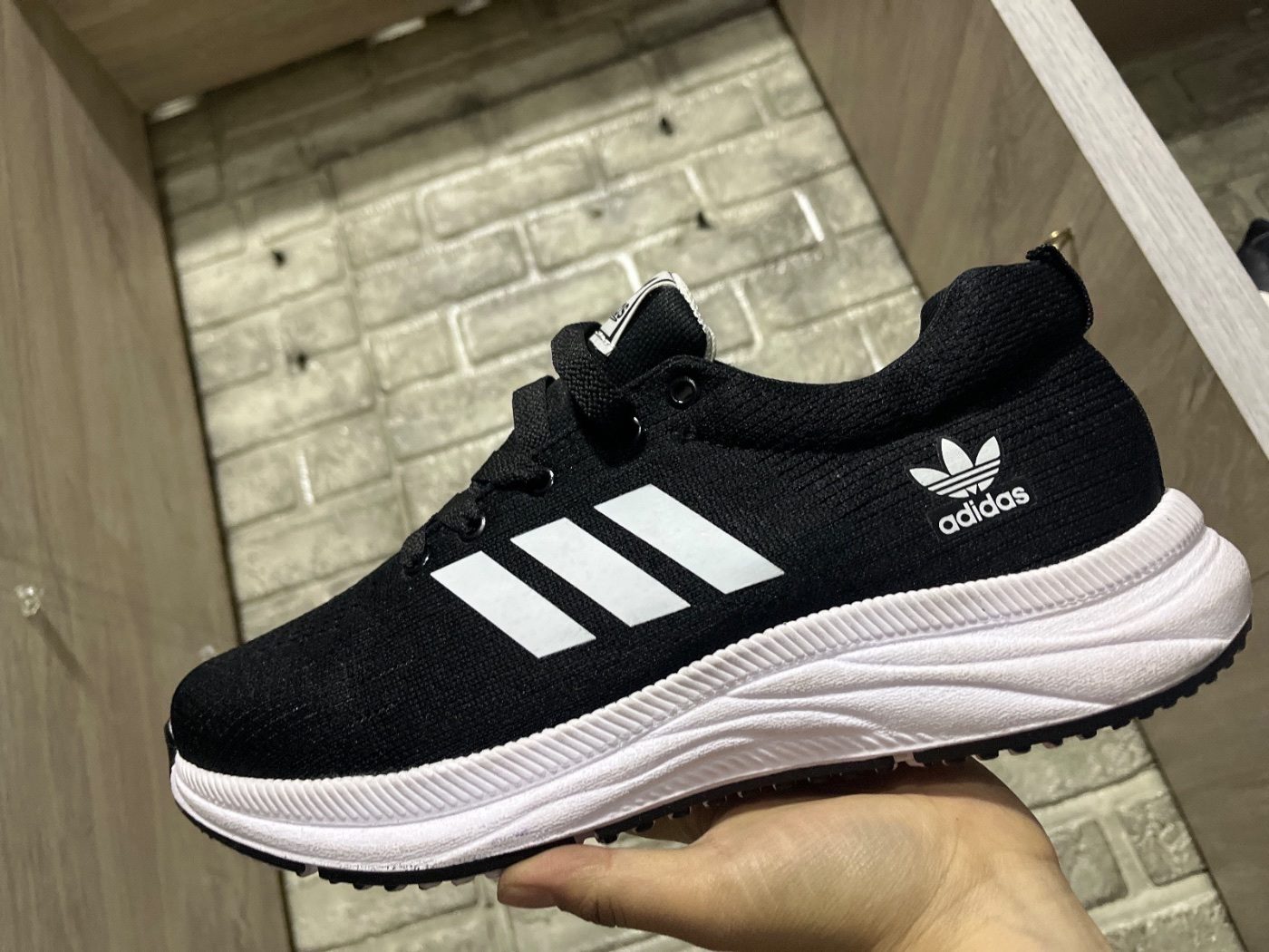 Adidas Deportivos Negros Tela